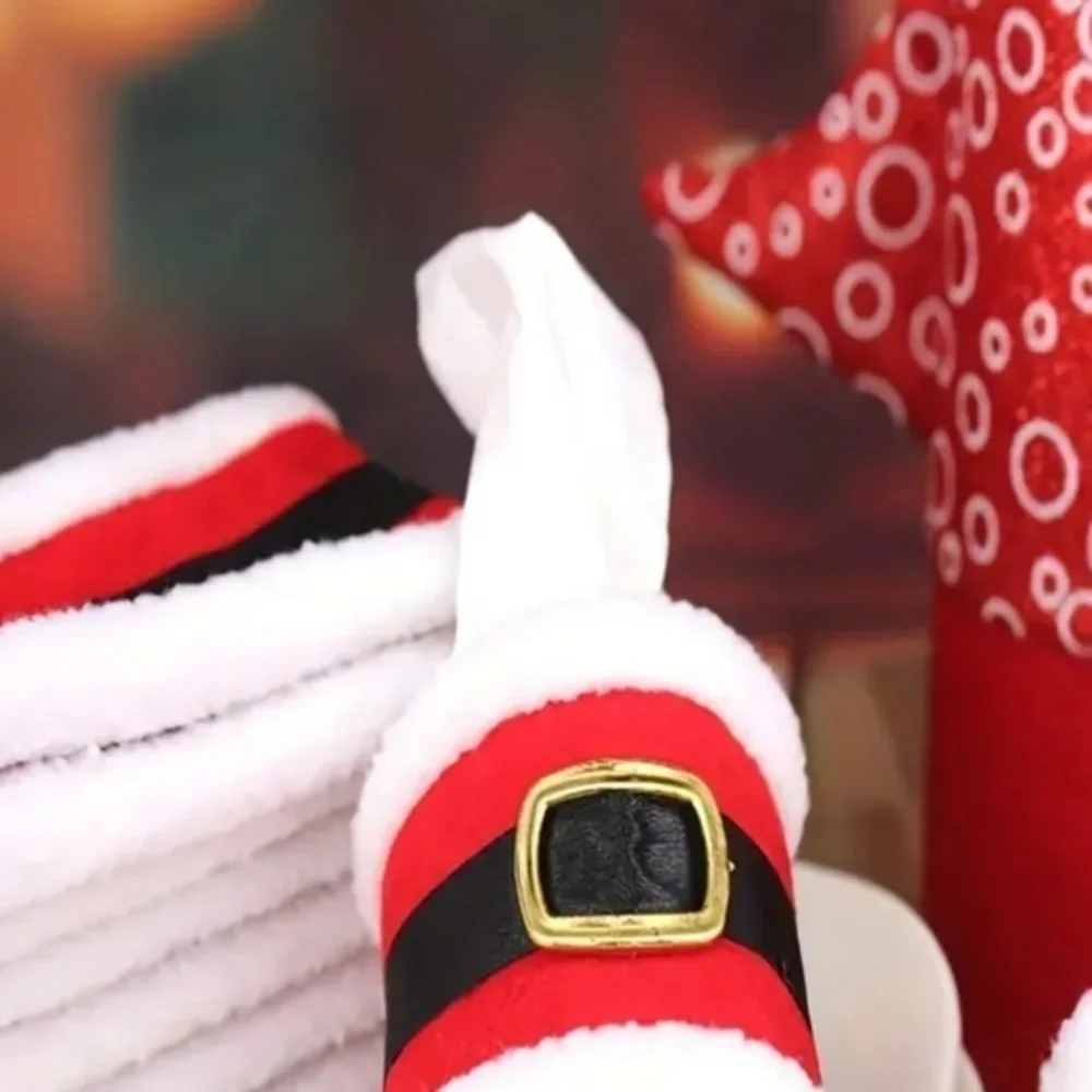 4pcs Christmas Buckle Santa Belt Festive Napkin Holders. NEW NWT.